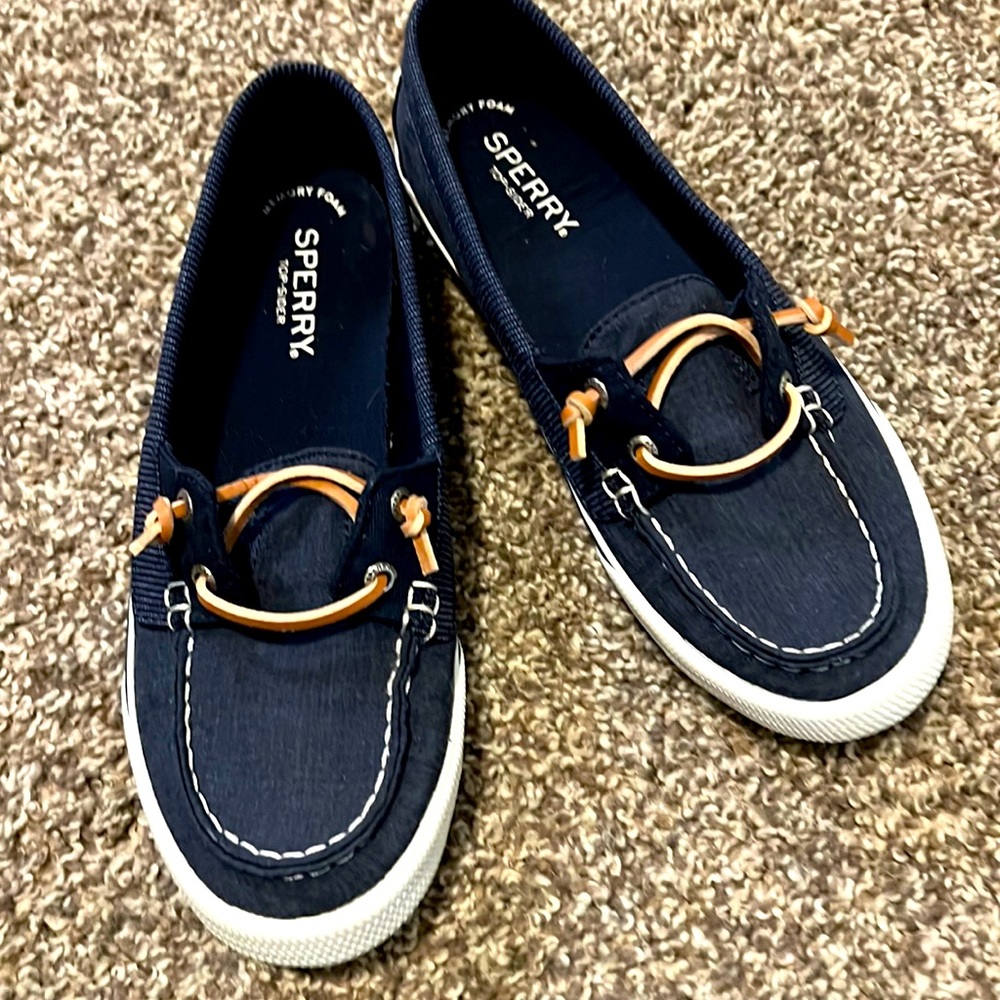 Women’s shoes